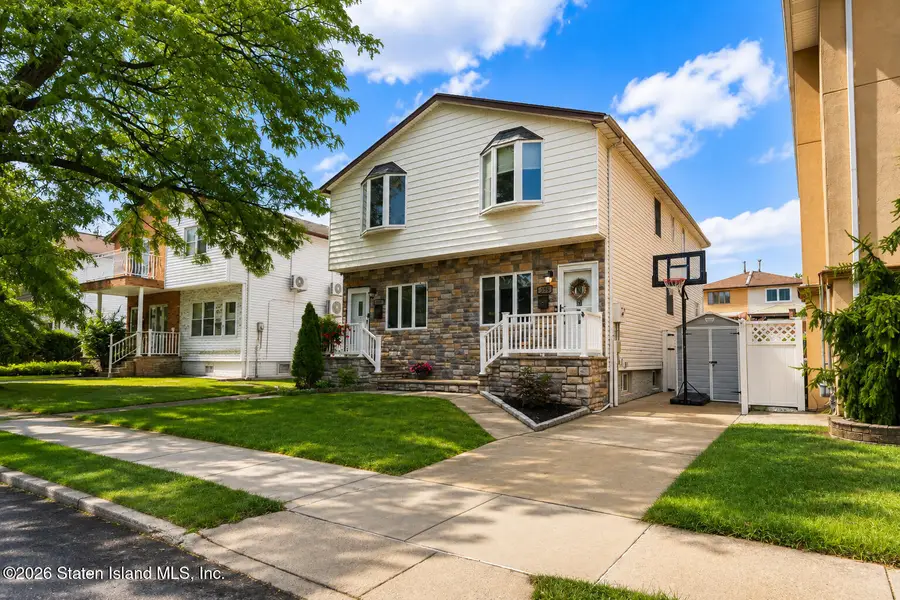 395 Stobe Avenue, Staten Island, NY 10306 - #2