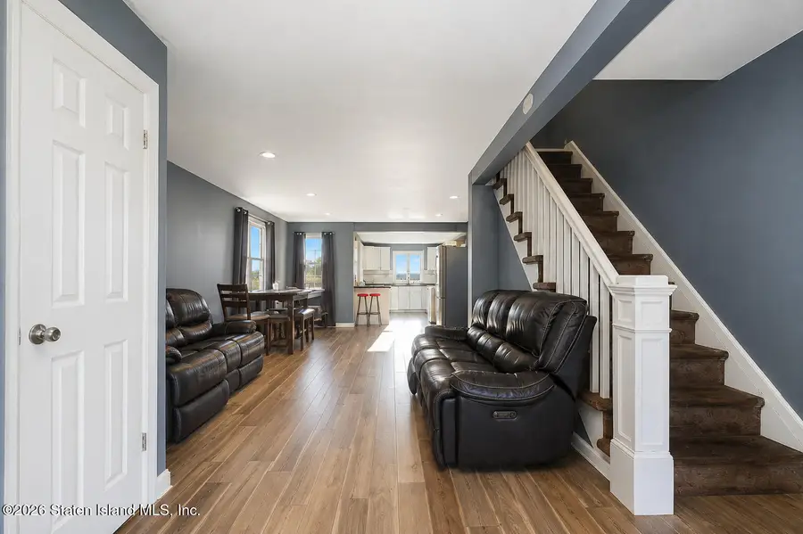 28 Lockman Avenue, Staten Island, NY 10303 - #3