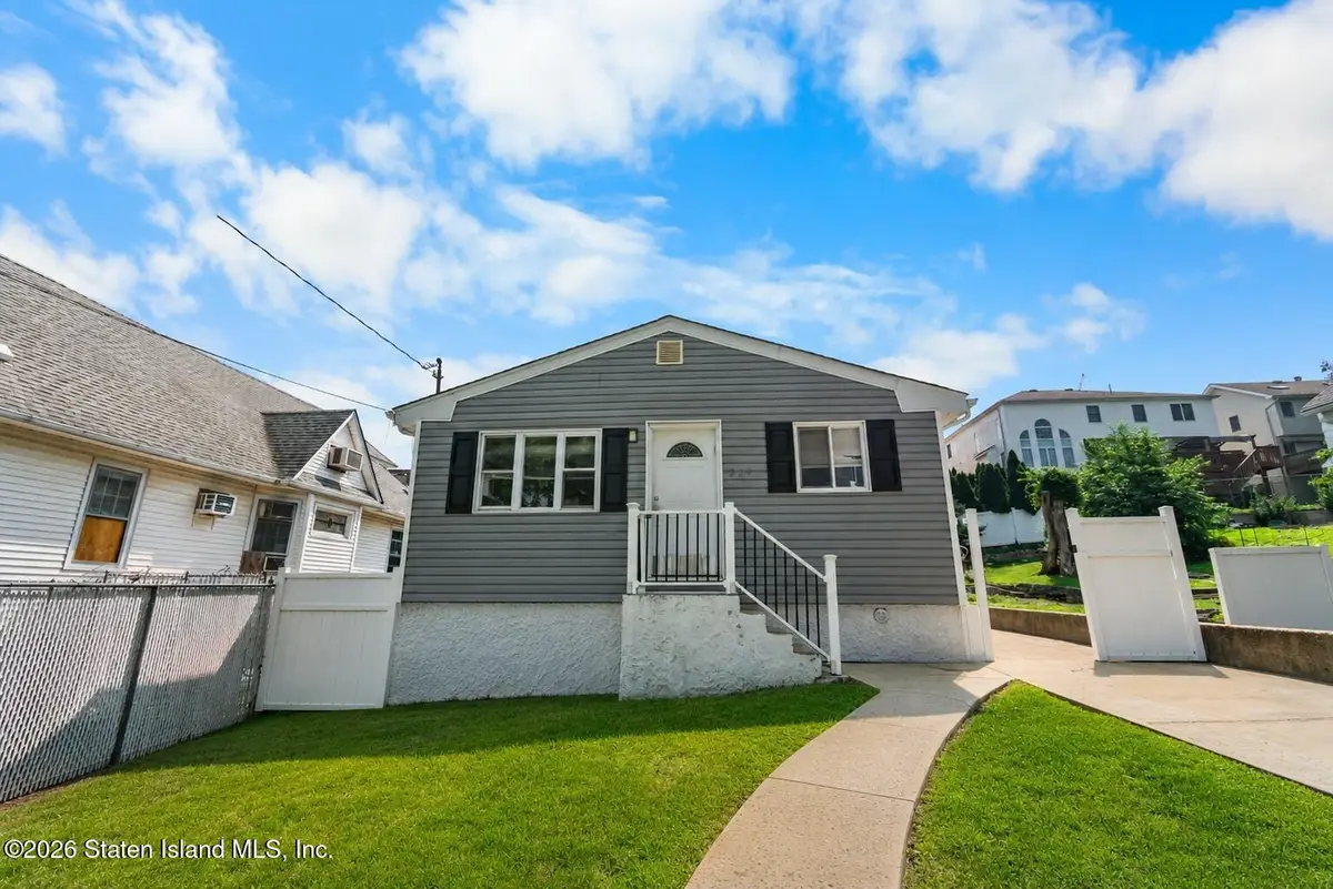 229 Graves Street, Staten Island, NY 10314 - #1