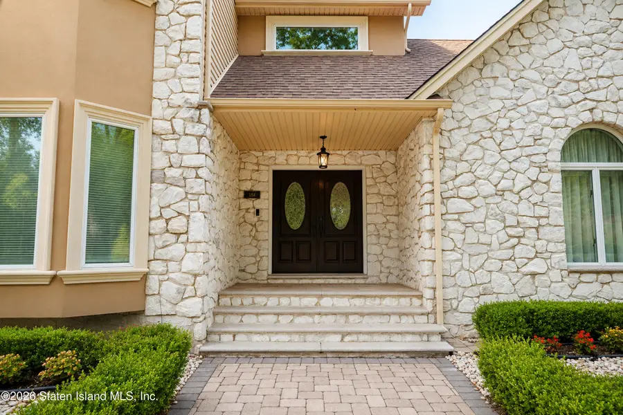 184 Bedell Avenue, Staten Island, NY 10307 - #2