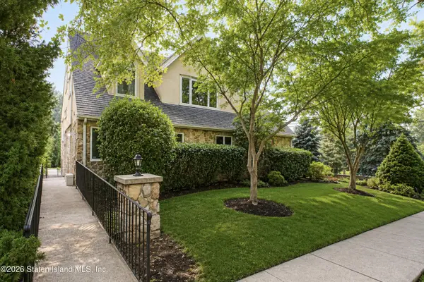 2372 Victory Boulevard, Staten Island, NY 10314