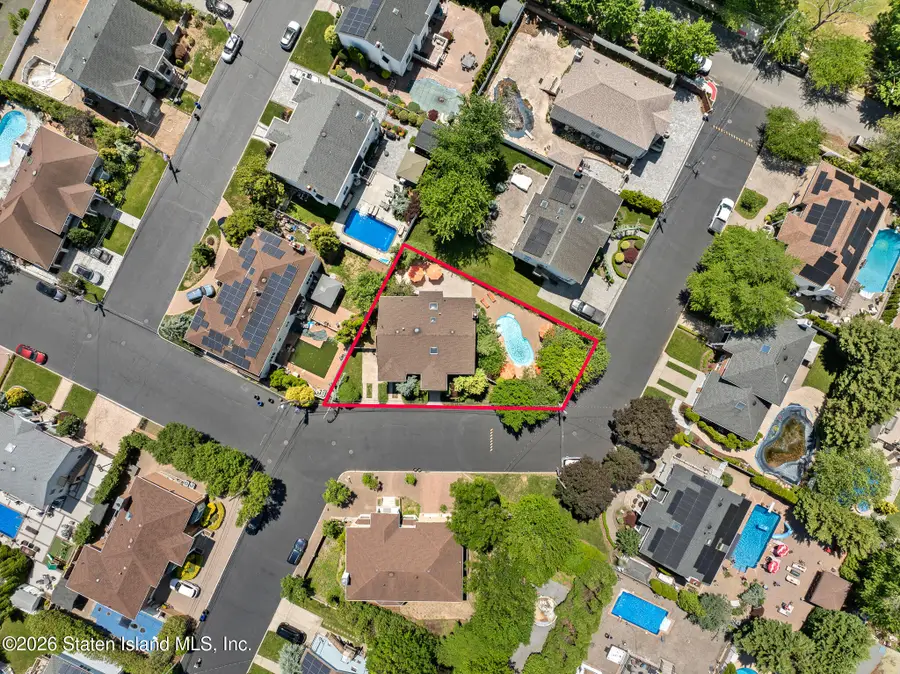 18 Sylvan Court, Staten Island, NY 10307 - #2