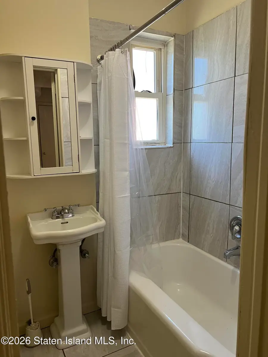 19 Hodges Place, Staten Island, NY 10314 - #3