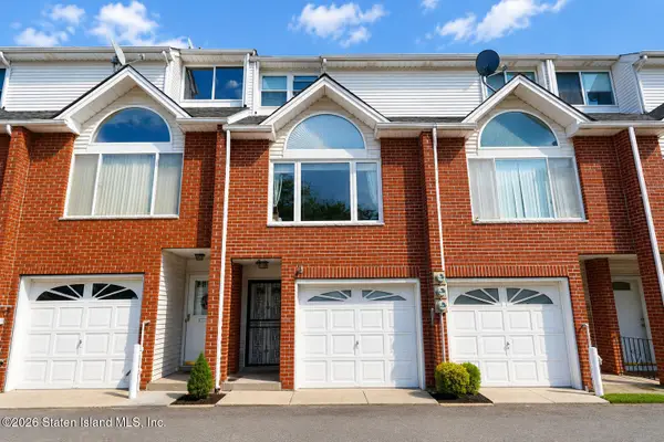 45 Cranford Court, Staten Island, NY 10306