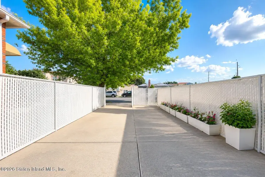 266 Kensington Avenue, Staten Island, NY 10305 - #2