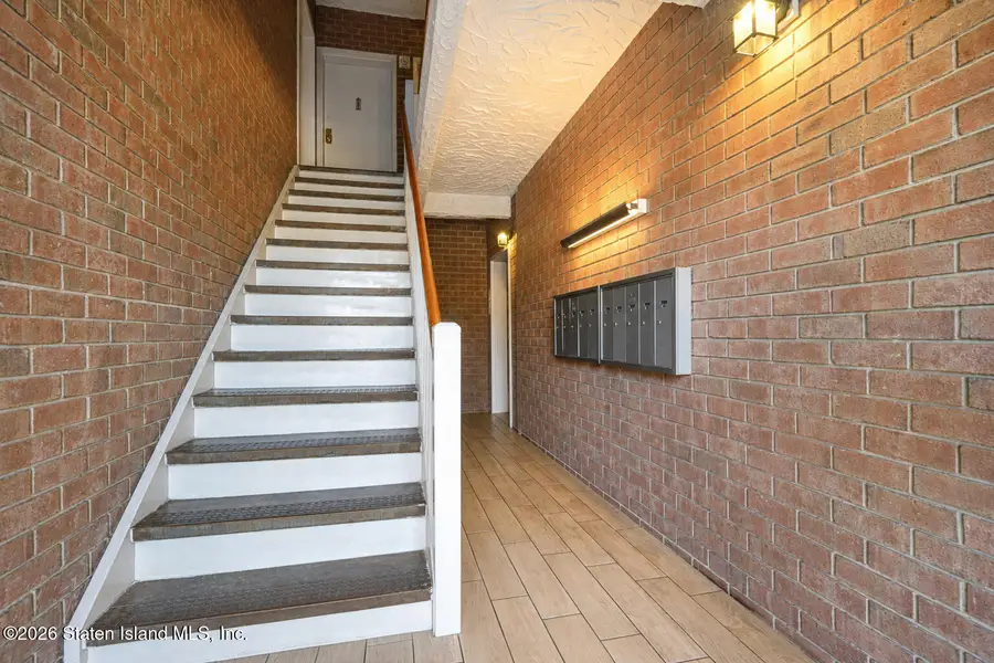 404 Maryland Avenue #2d, Staten Island, NY 10305 - #3