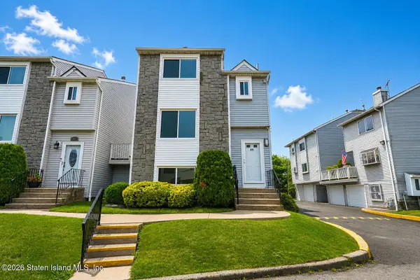 89 Wolkoff Lane, Staten Island, NY 10303