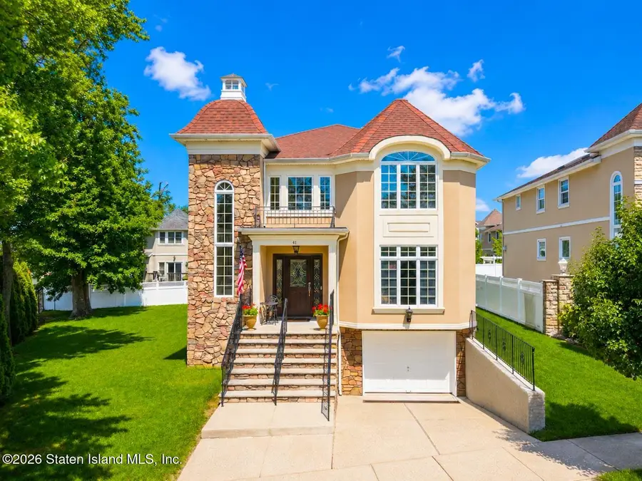 41 St. Edward Lane, Staten Island, NY 10309 - #2