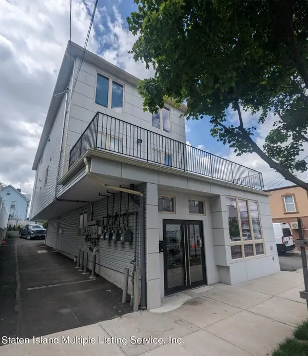 16 Burnside Avenue, Staten Island, NY 10302