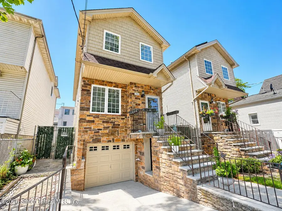 162 Vermont Avenue, Staten Island, NY 10305 - #2