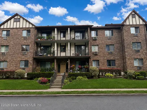 130 Devon Loop #3, Staten Island, NY 10314