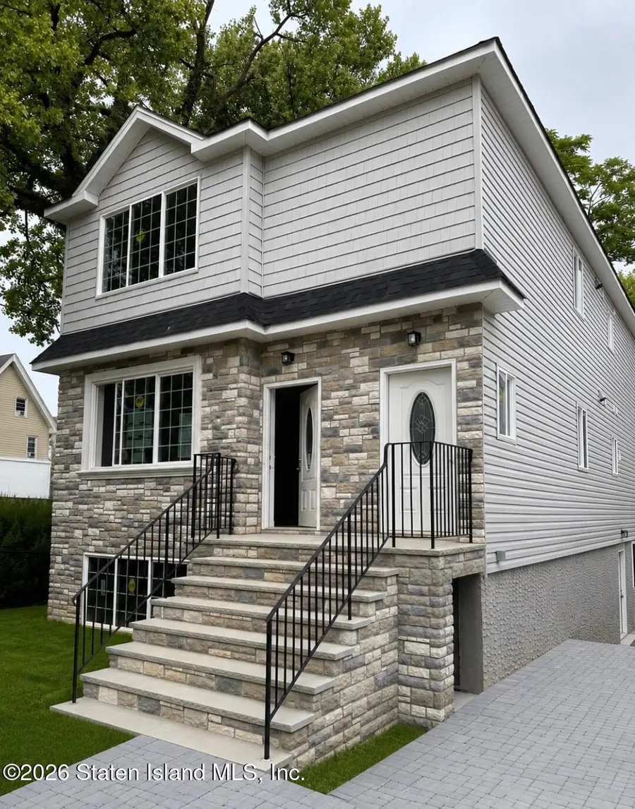 6903 Amboy Road, Staten Island, NY 10309 - #2