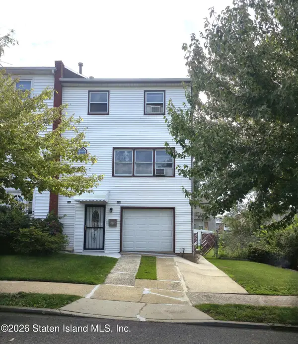 160 Roosevelt Avenue, Staten Island, NY 10314