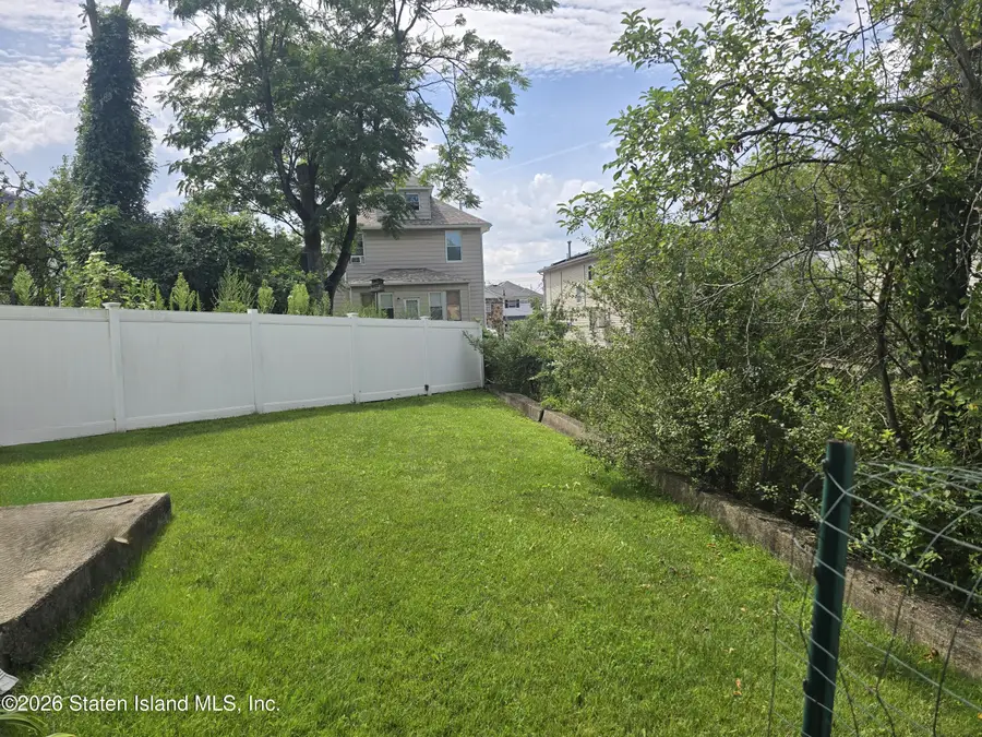 160 Roosevelt Avenue, Staten Island, NY 10314 - #3