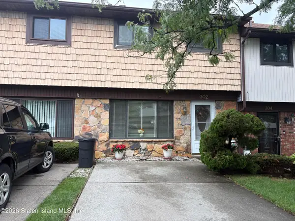 302 Rolling Hill Green, Staten Island, NY 10312