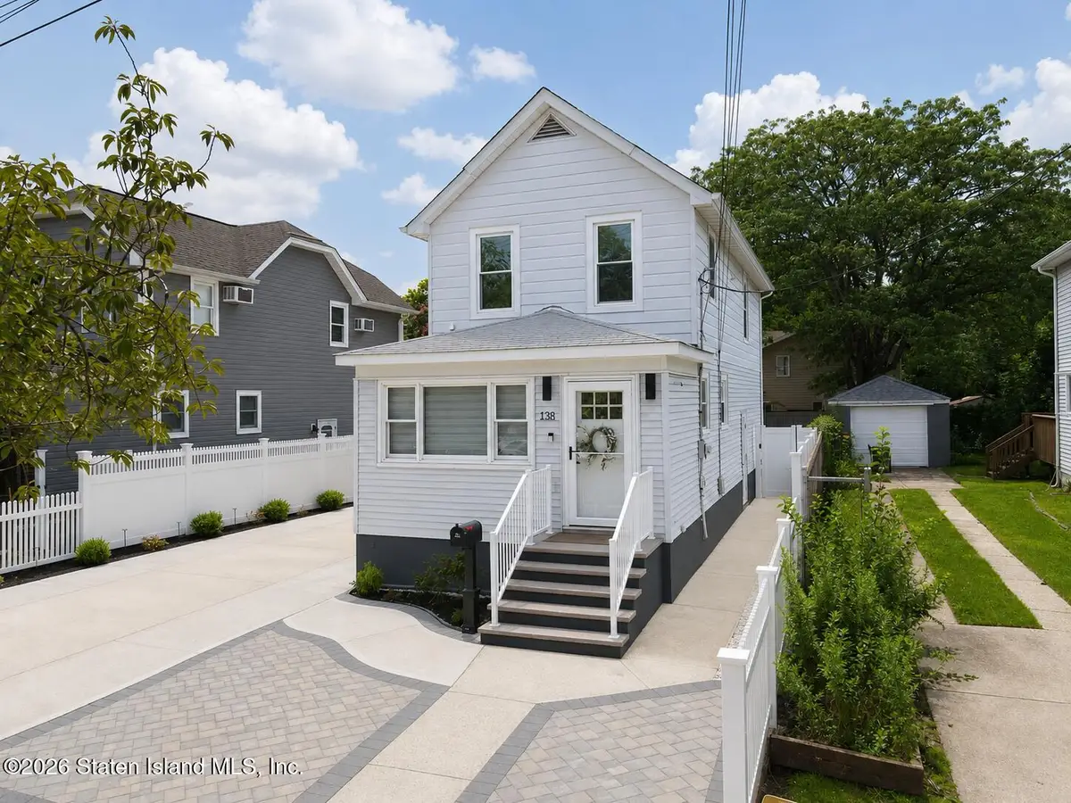 138 Kingdom Avenue, Staten Island, NY 10312 - #1