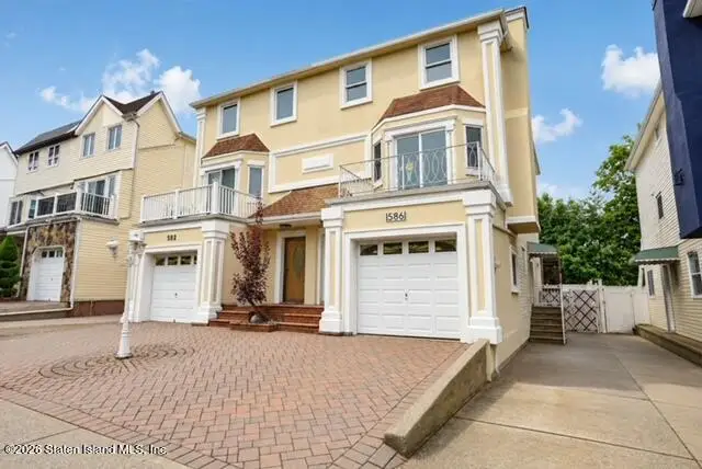 586 Travis Avenue, Staten Island, NY 10314 - #3