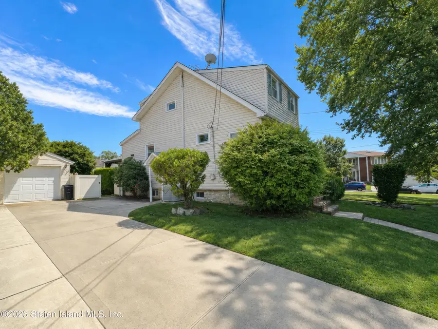 738 Woodrow Road, Staten Island, NY 10312 - #3