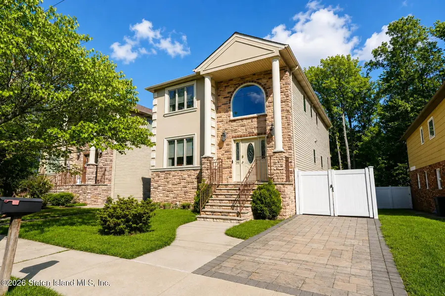 246 Detroit Avenue, Staten Island, NY 10312 - #2