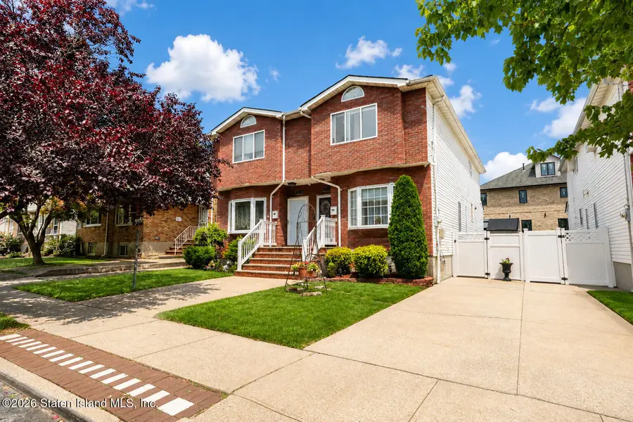 111 Burgher Avenue, Staten Island, NY 10304 - #2