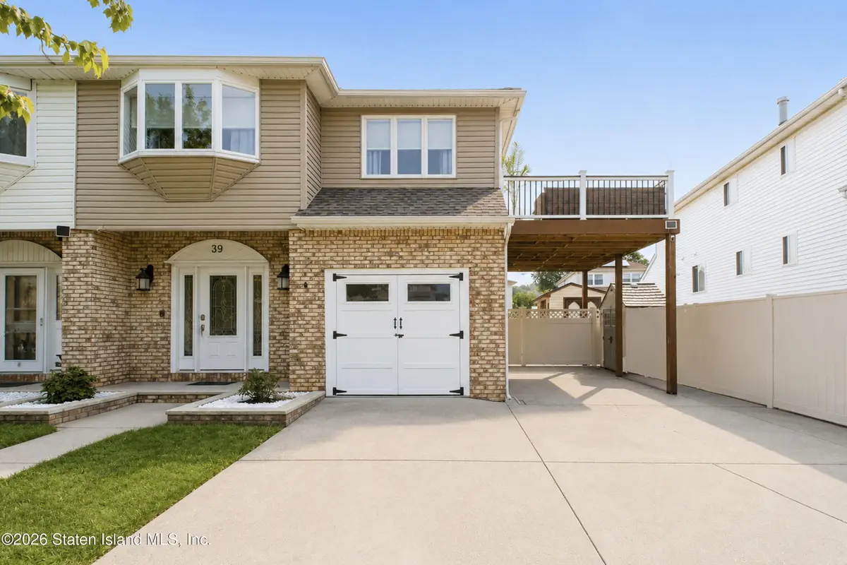 39 Hemlock Street, Staten Island, NY 10309 - #1