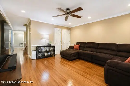 250 Malvine Avenue, Staten Island, NY 10309 - #3