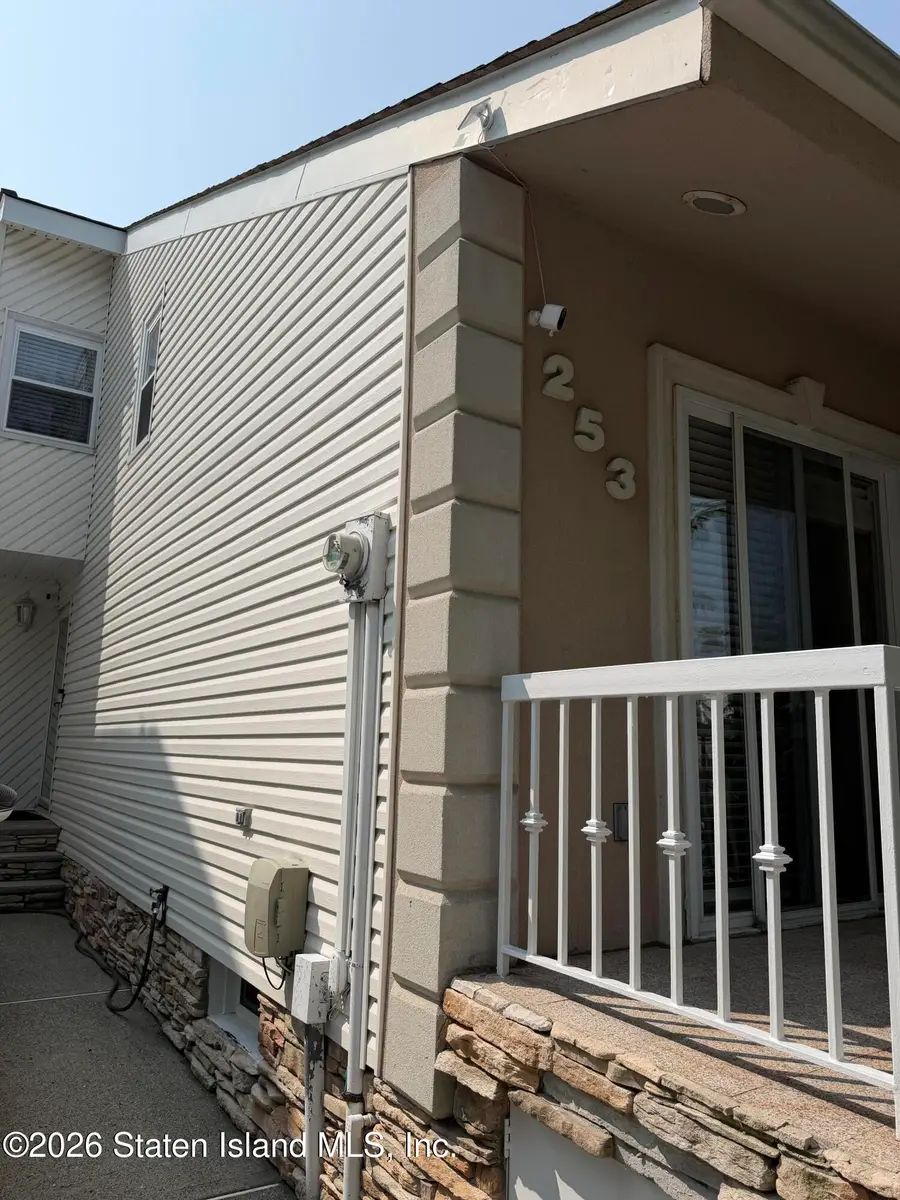 253 Green Valley Road, Staten Island, NY 10312 - #2