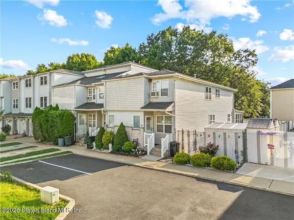 177 Lorraine Loop, Staten Island, NY 10309