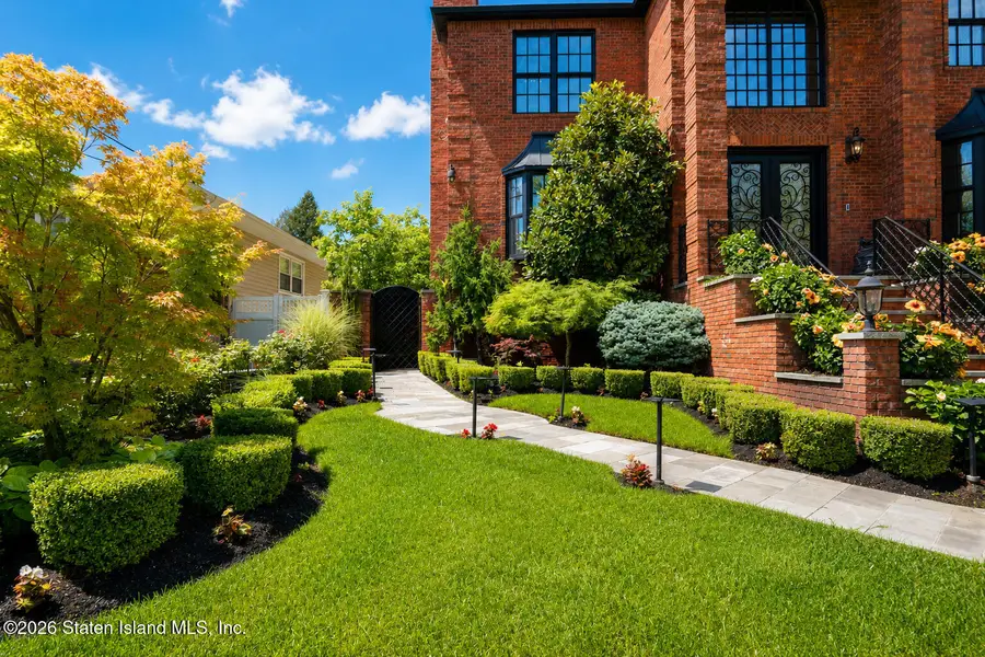 28 Durgess Street, Staten Island, NY 10304 - #3