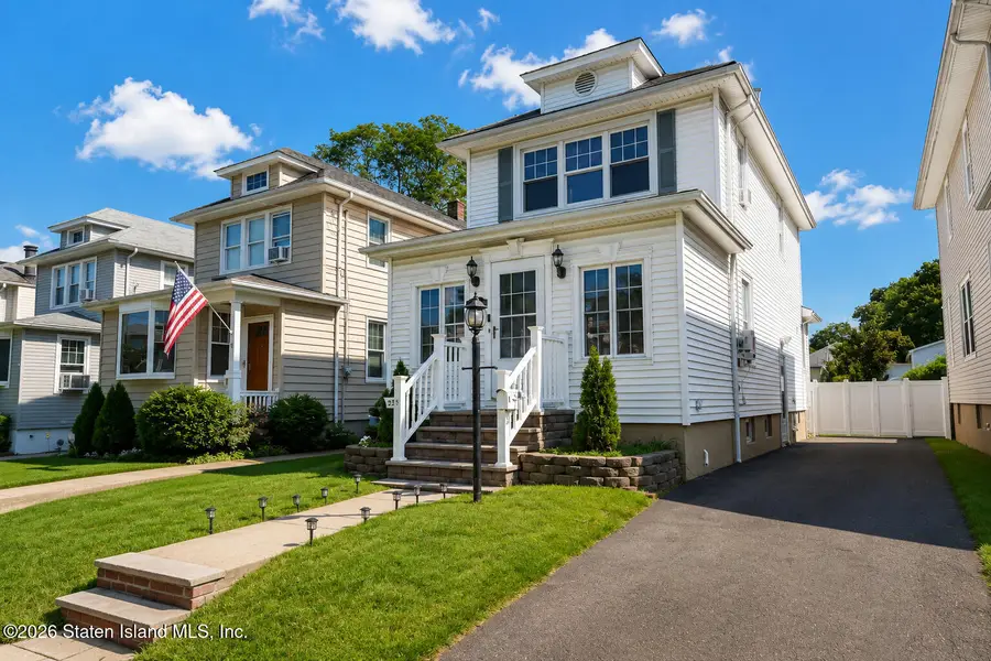 35 Burnside Avenue, Staten Island, NY 10302 - #3