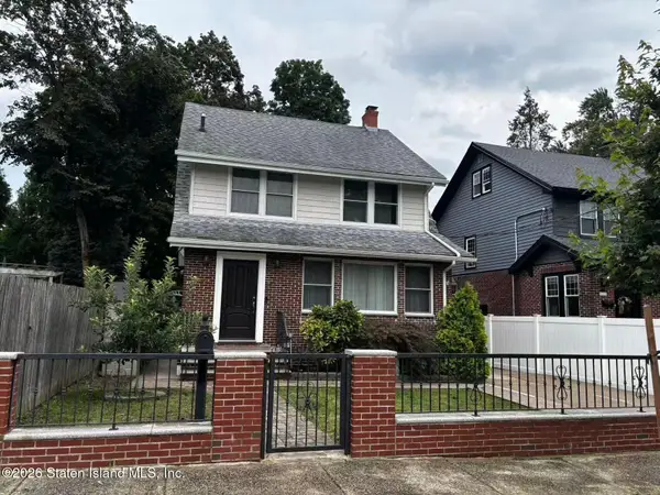 18 7th Street, Staten Island, NY 10306