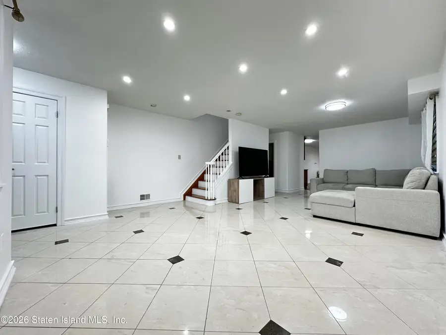 51 Shiloh Street, Staten Island, NY 10314 - #3
