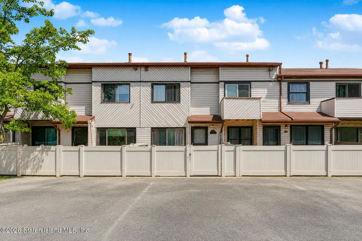 492 Lisk Avenue #A, Staten Island, NY 10303 - #1