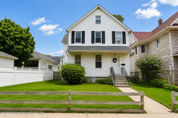 65 Saint Stephens Place, Staten Island, NY 10306