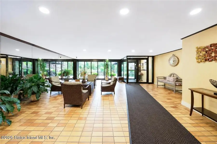 830 Howard Avenue #6k, Staten Island, NY 10301 - #3