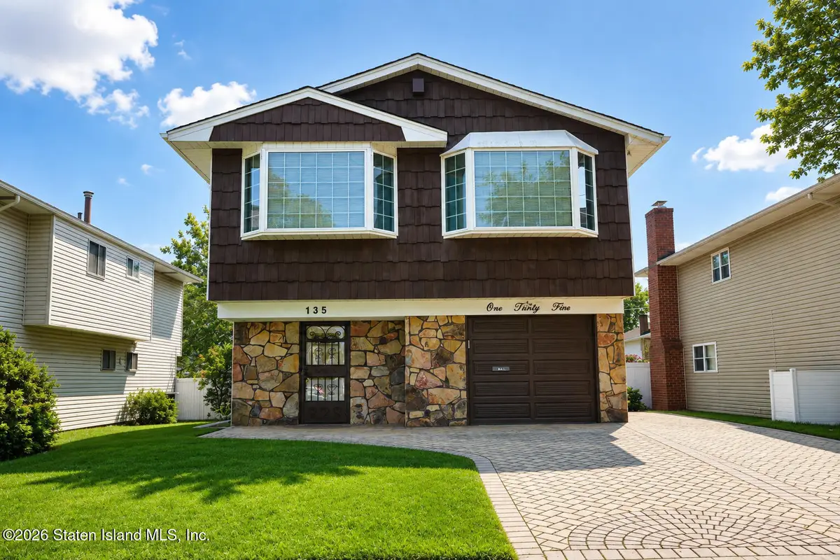 135 Commerce Street, Staten Island, NY 10314 - #1