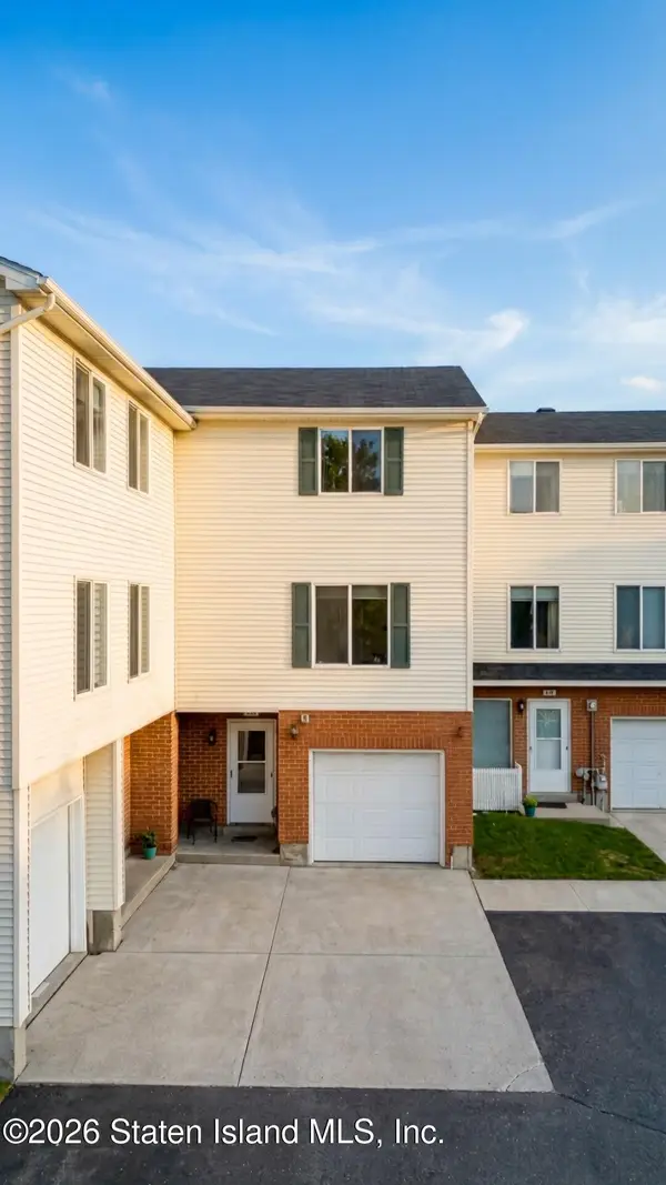 515 Ilyssa Way, Staten Island, NY 10312