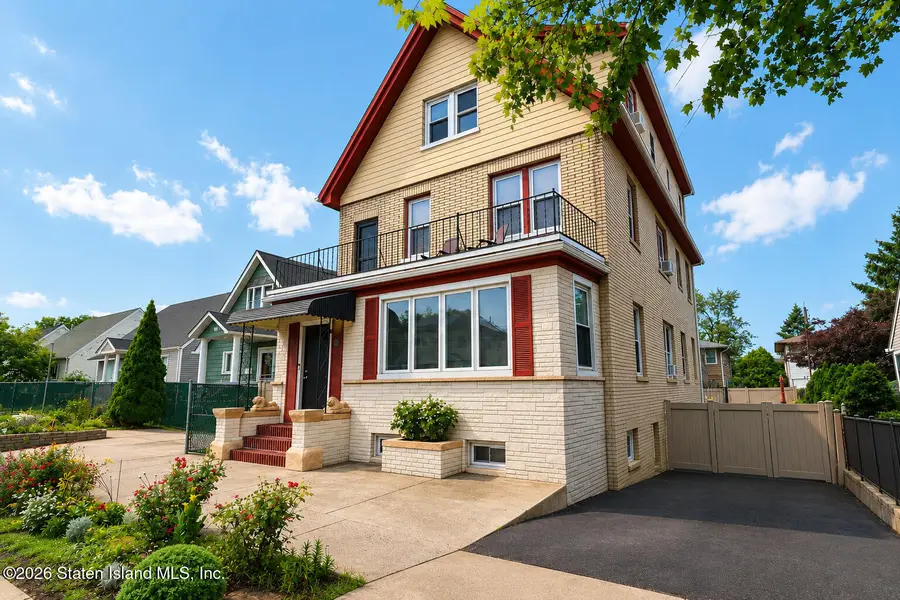 112 Laconia Avenue, Staten Island, NY 10305 - #2