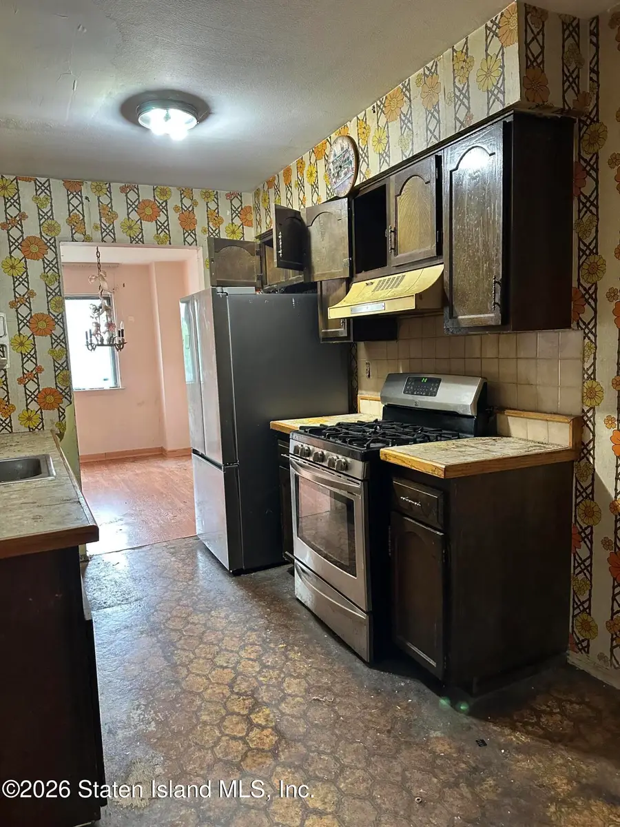 219 Regis Drive, Staten Island, NY 10314 - #3
