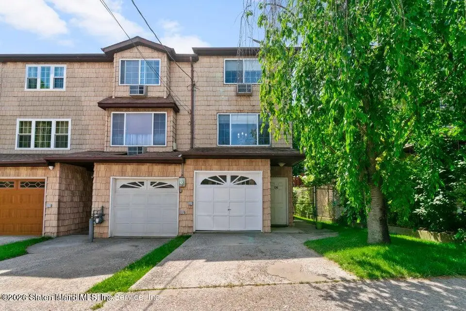 136 Roosevelt Avenue, Staten Island, NY 10314 - #1