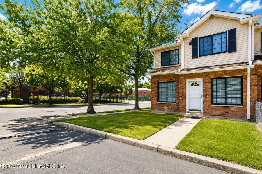 16 Ferndale Court, Staten Island, NY 10314 - #2