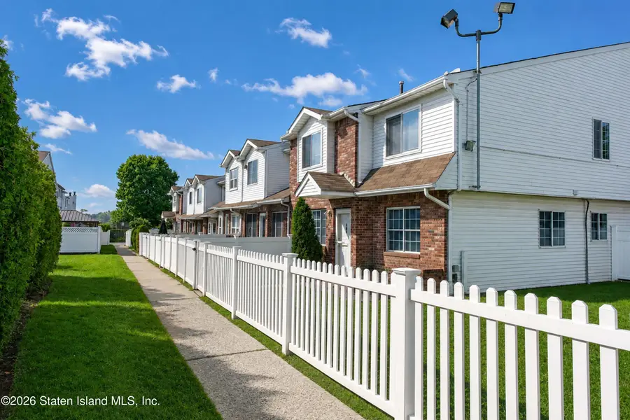 56 Country Drive N #A, Staten Island, NY 10314 - #3