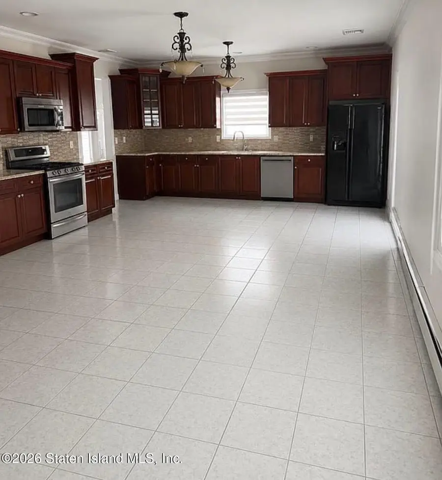 15 Lundsten Avenue, Staten Island, NY 10309 - #3