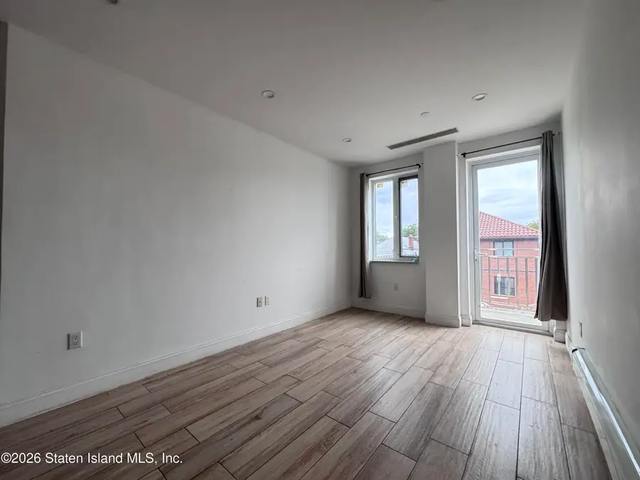 136-20 Booth Memorial Avenue #3a, Queens, NY 11355 - #2