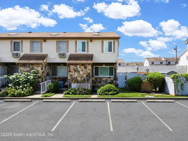 44 Holiday Way #39, Staten Island, NY 10314