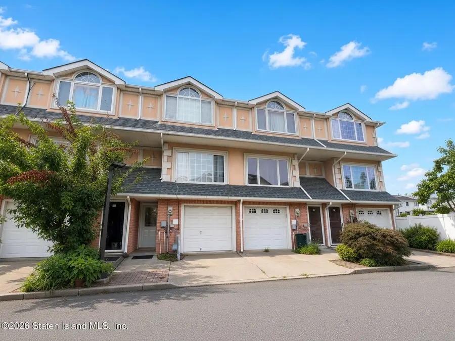 65 Alex Circle, Staten Island, NY 10305 - #2