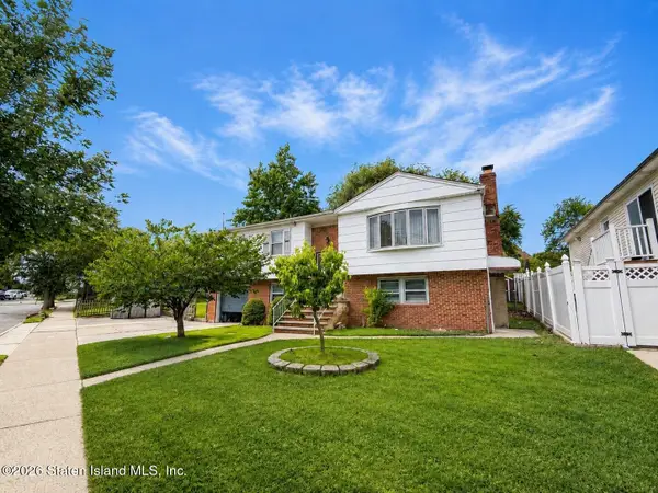 555 Vineland Avenue, Staten Island, NY 10312