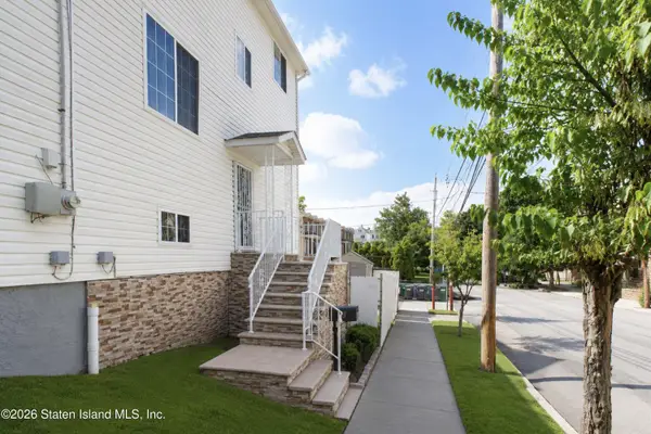 36 Rockwell Avenue, Staten Island, NY 10305