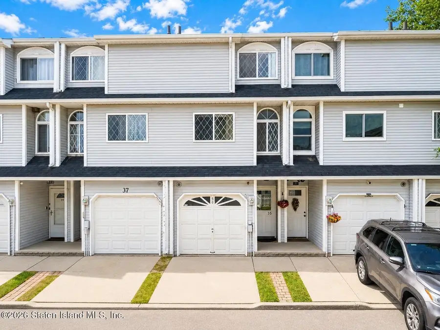 35 Simmons Loop, Staten Island, NY 10314 - #2