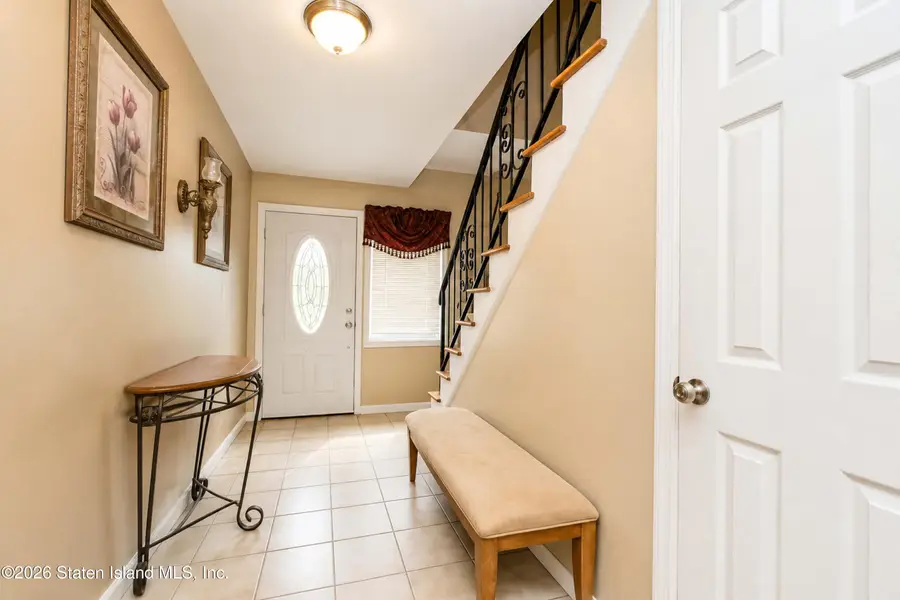 81 E Broadway Ave, Staten Island, NY 10306 - #2
